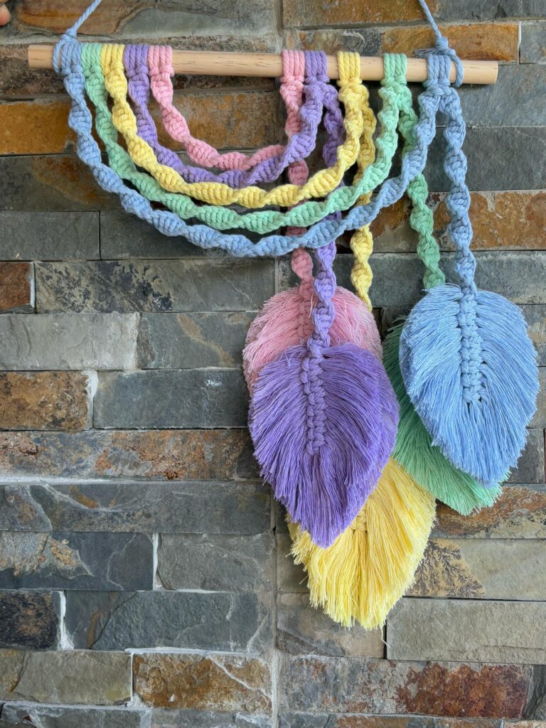 COLGANTE MACRAME DISEÑO HOJAS Y TRENZAS - Imagen 3